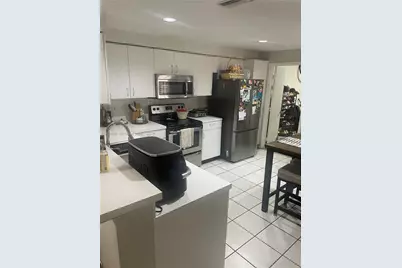 1522 Barcelona Way #5-20, Weston, FL 33327 - Photo 6
