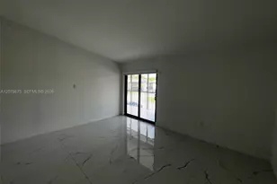 18755 NW 62nd Ave, Hialeah, FL 33015 - Photo 18