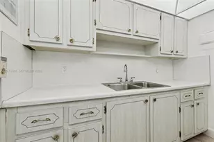 2500 NE 9th St, Fort Lauderdale, FL 33304 - Photo 10