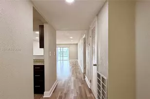 879 NE 195th St, Miami, FL 33179 - Photo 2
