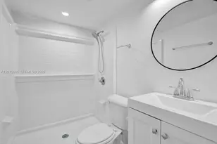 4511 Treehouse Ln, Tamarac, FL 33319 - Photo 14