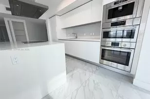 330 Sunny Isles Blvd, Sunny Isles Beach, FL 33160 - Photo 10