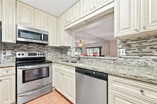 5510 Lakeside Dr, Margate, FL 33063 - Photo 6