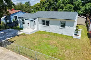 1029 NW 42nd St, Miami, FL 33127 - Photo 34