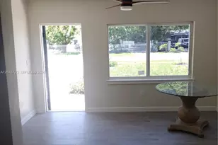 300 S Biscayne River Dr, Miami, FL 33169 - Photo 6