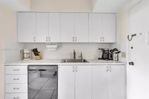3505 S Ocean Dr, Hollywood, FL 33019 - Photo 18