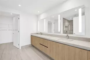 2411 Laguna Cir, North Miami, FL 33181 - Photo 48
