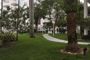 496 NW 165th St Rd, Miami, FL 33169 - Photo 12