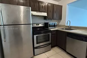 496 NW 165th St Rd, Miami, FL 33169 - Photo 4