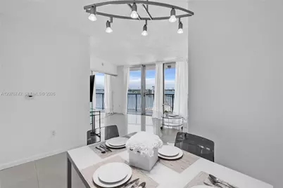 1750 N Bayshore Dr #1602, Miami, FL 33132 - Photo 4