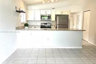 405 Kelly Ln, Weston, FL 33326 - Photo 12