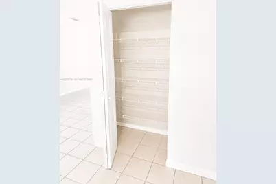 405 Kelly Ln, Weston, FL 33326 - Photo 8