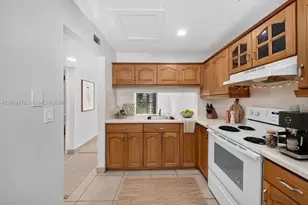 7670 SW 152nd Ave, Miami, FL 33193 - Photo 6