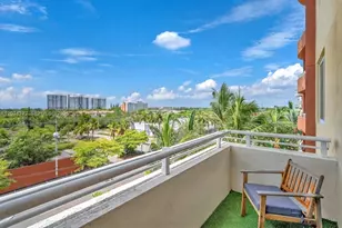 18800 NE 29th Ave, Aventura, FL 33180 - Photo 30