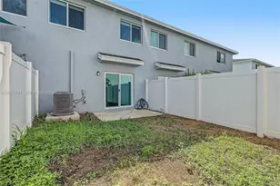 446 NW 11th Ave, Florida City, FL 33034 - Photo 12
