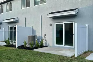446 NW 11th Ave, Florida City, FL 33034 - Photo 10