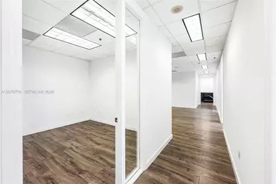 150 SE 2nd Ave #1010, Miami, FL 33131 - Photo 18