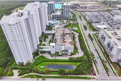15051 Royal Oaks Ln #2403, North Miami, FL 33181 - Photo 32