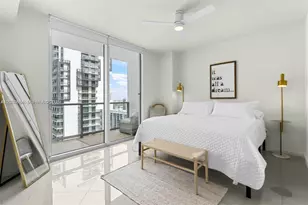 300 S Biscayne Blvd, Miami, FL 33131 - Photo 10