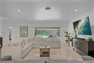 11805 SW 62nd Ave, Pinecrest, FL 33156 - Photo 2