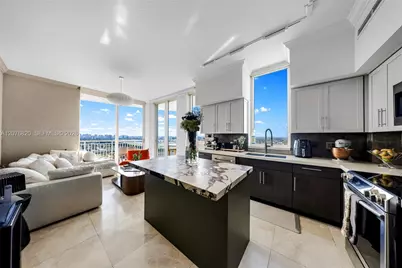 1745 E Hallandale Beach Blvd #2407W, Hallandale Beach, FL 33009 - Photo 4