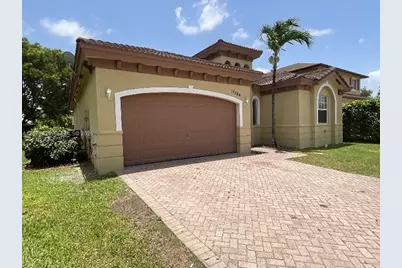18884 SW 319th St, Homestead, FL 33030 - Photo 1