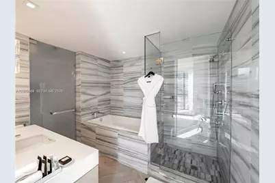 2201 Collins Ave #428, Miami Beach, FL 33139 - Photo 10