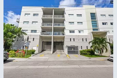 900 SW 7th St #503, Miami, FL 33130 - Photo 2