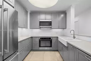 10 Aragon Ave, Coral Gables, FL 33134 - Photo 8