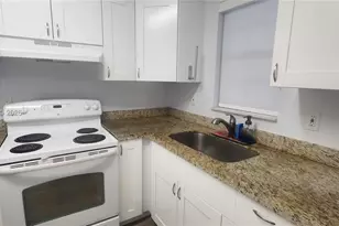 1555 N 12th Ct, Hollywood, FL 33019 - Photo 14