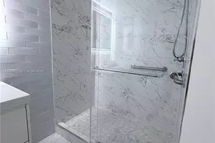9731 Fontainebleau Blvd, Miami, FL 33172 - Photo 10