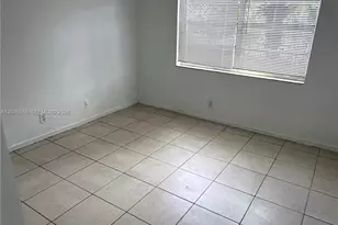95 NE 41st St, Oakland Park, FL 33334 - Photo 6