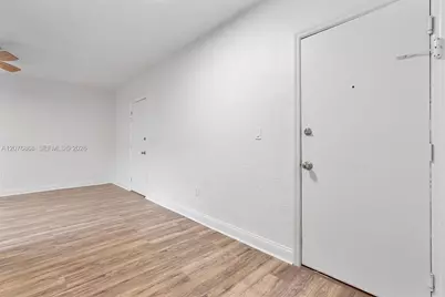 7510 Byron Ave #1, Miami Beach, FL 33141 - Photo 6