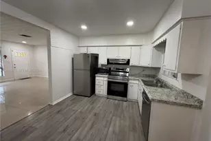 650 N 73rd Ave, Hollywood, FL 33024 - Photo 10