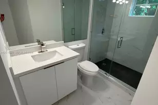 17145 N Bay Rd, Sunny Isles Beach, FL 33160 - Photo 6