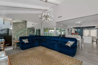928 NW 106th Ave Cir, Miami, FL 33172 - Photo 4