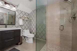 928 NW 106th Ave Cir, Miami, FL 33172 - Photo 20