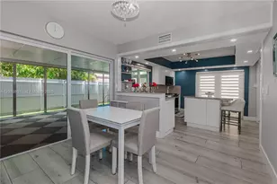928 NW 106th Ave Cir, Miami, FL 33172 - Photo 8