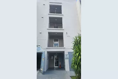 5625 W 20th Ave #208, Hialeah, FL 33012 - Photo 2