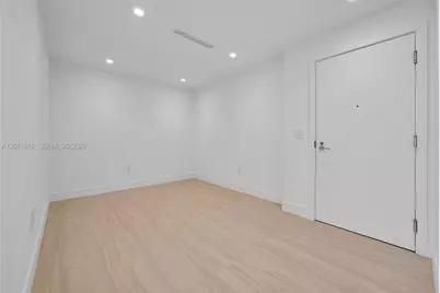 2411 Laguna Circle #2402, North Miami, FL 33181 - Photo 8