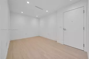 2411 Laguna Cir, North Miami, FL 33181 - Photo 8