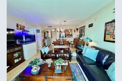2101 Brickell Ave #1805, Miami, FL 33129 - Photo 18