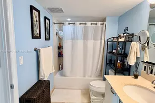 2101 Brickell Ave, Miami, FL 33129 - Photo 22