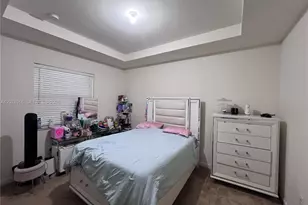 9335 W 33rd Ave, Hialeah, FL 33018 - Photo 6