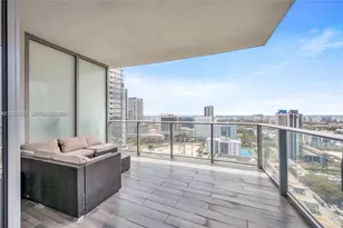 851 NE 1st Ave, Miami, FL 33132 - Photo 2