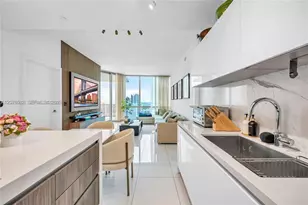 851 NE 1st Ave, Miami, FL 33132 - Photo 10