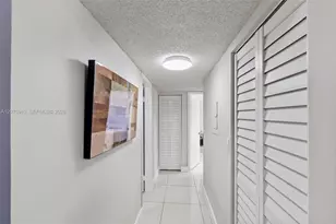 827 NE 199th St, Miami, FL 33179 - Photo 20