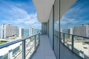 1400 Biscayne Blvd, Miami, FL 33132 - Photo 6