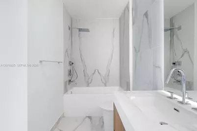 1400 Biscayne Blvd #2507, Miami, FL 33132 - Photo 24