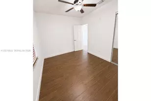 985 SW 10th St, Miami, FL 33130 - Photo 8
